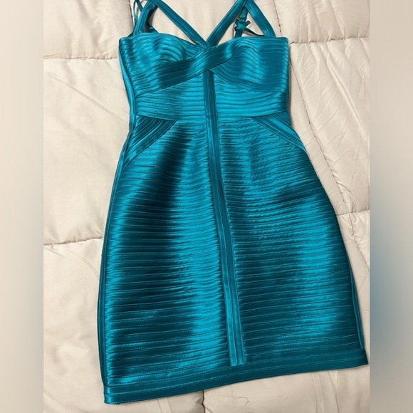 BCBGMaxAzria Dresses & Skirts - BCBGMaxAzria Blue Mini Bodycon Dress with Ribbed Bustier and Spaghetti Straps